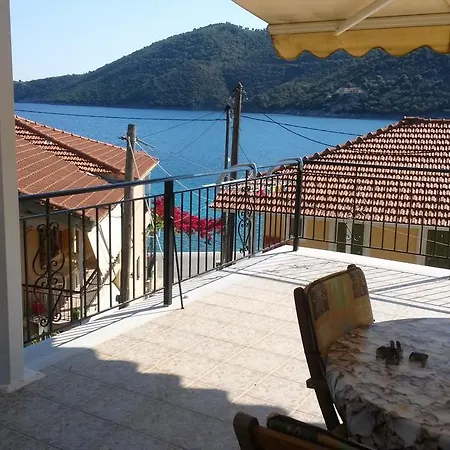 Porto Poros Apartment *