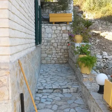Porto Poros Апартаменты Микрос-Гиалос